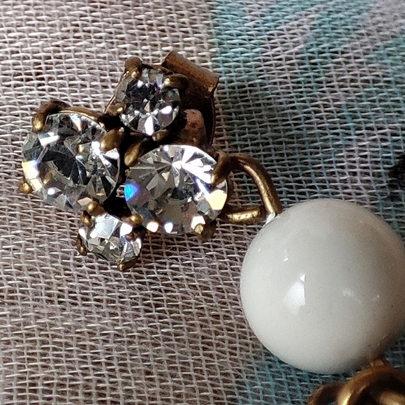 J. Crew Teardrop Eggshell Color Acrylic Brass Tone Rhinestone Pierced Earrings - Picture 10 of 12